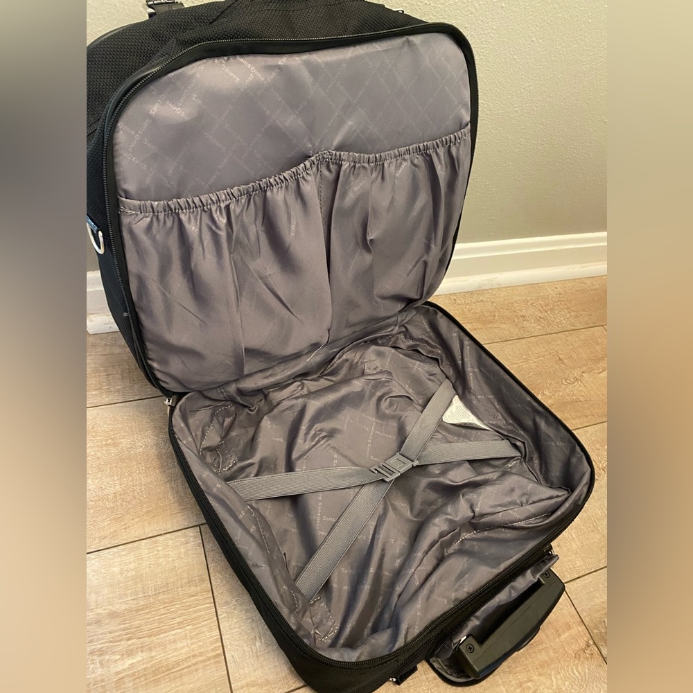 Samsonite Roller Briefcase - Picture 5 of 6